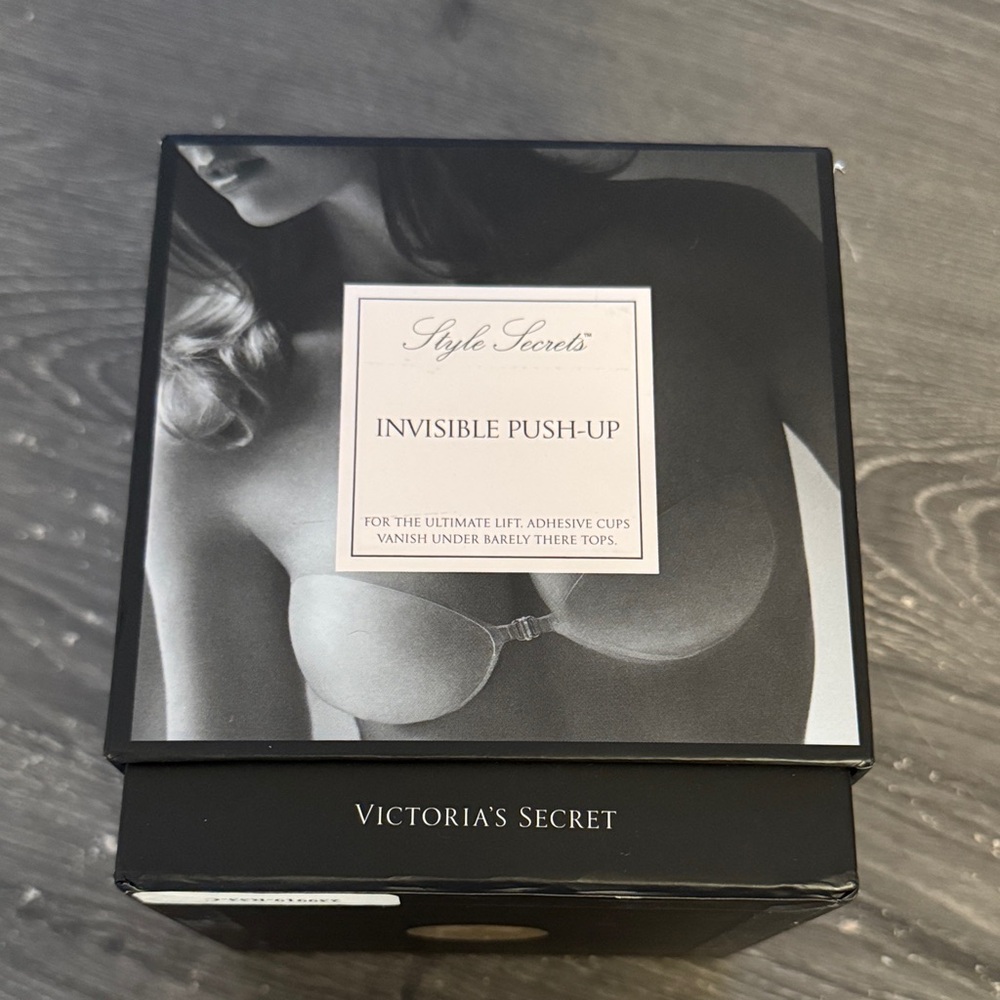 Victoria's Secret Style Secrets Invisible Push-Up Bra